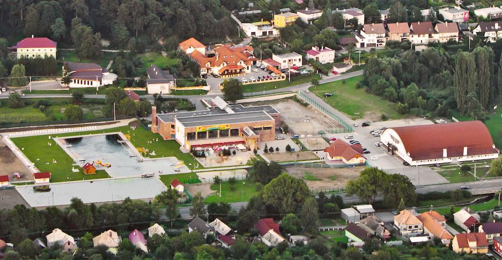 Penzion Kastiel Велкий Крътиш Екстериор снимка